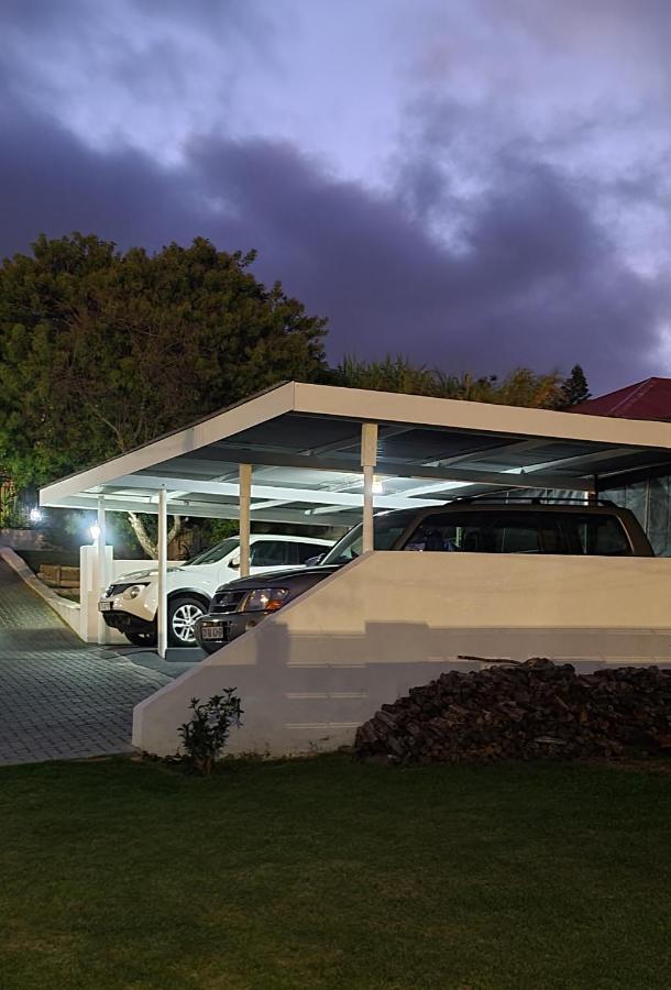 Hotel 7 On South Bredasdorp Esterno foto