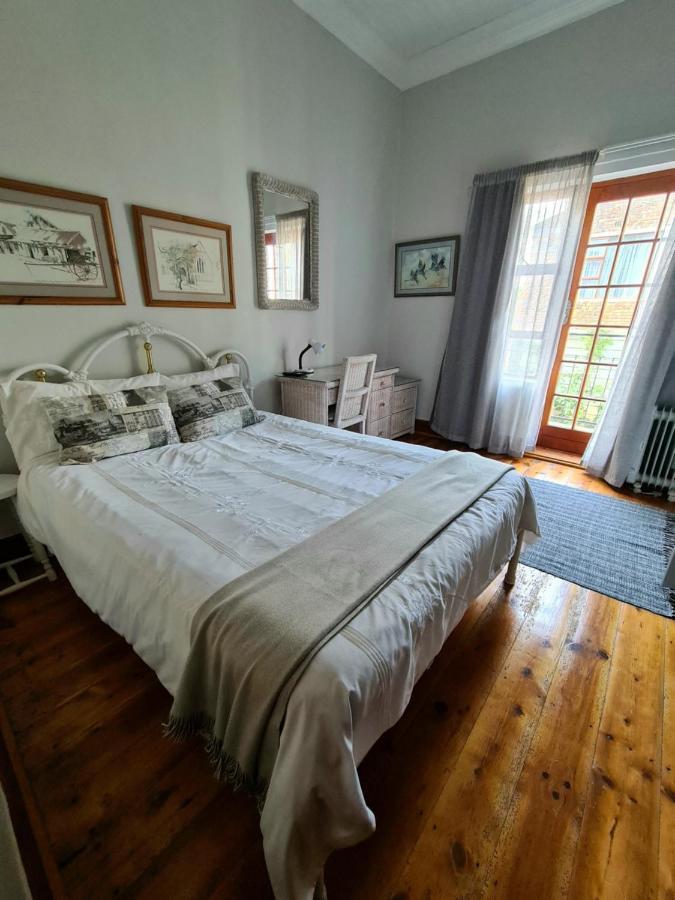 Hotel 7 On South Bredasdorp Esterno foto